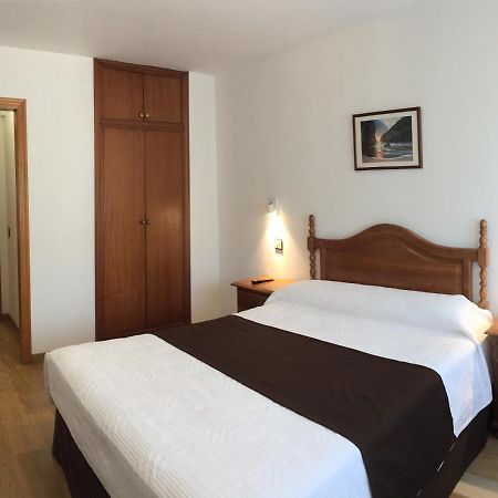 Hotel Trespalacios Панес Экстерьер фото